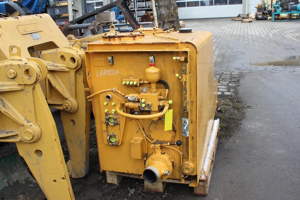 Liebherr A922LIT - Spare parts for Excavator: picture 3 Liebherr A922LIT - Spare parts for Excavator: picture 3