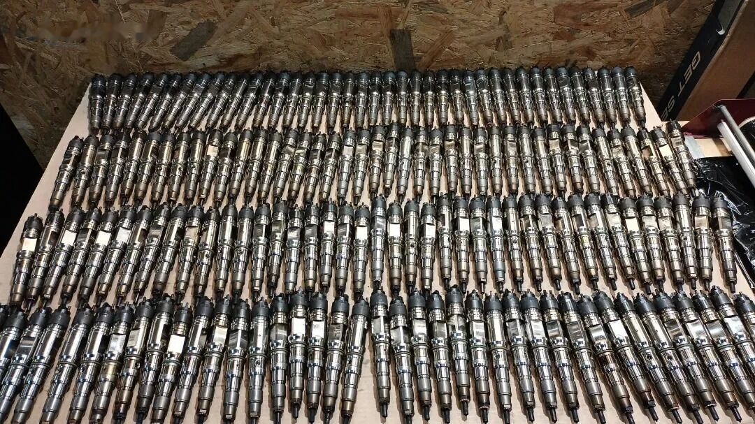 Bosch 0445124056 MAN truck - Injector for Truck: picture 1 Bosch 0445124056 MAN truck - Injector for Truck: picture 1