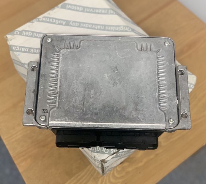 Bosch Sterownik Silnika Engine Control Ducato 2.8 HDI 281011755 for FIAT Ducato Boxer Jumper 2.8HDI 2000 - 2006 Oryginał NOWY commercial vehicle - ECU for Van: picture 2 Bosch Sterownik Silnika Engine Control Ducato 2.8 HDI 281011755 for FIAT Ducato Boxer Jumper 2.8HDI 2000 - 2006 Oryginał NOWY commercial vehicle - ECU for Van: picture 2