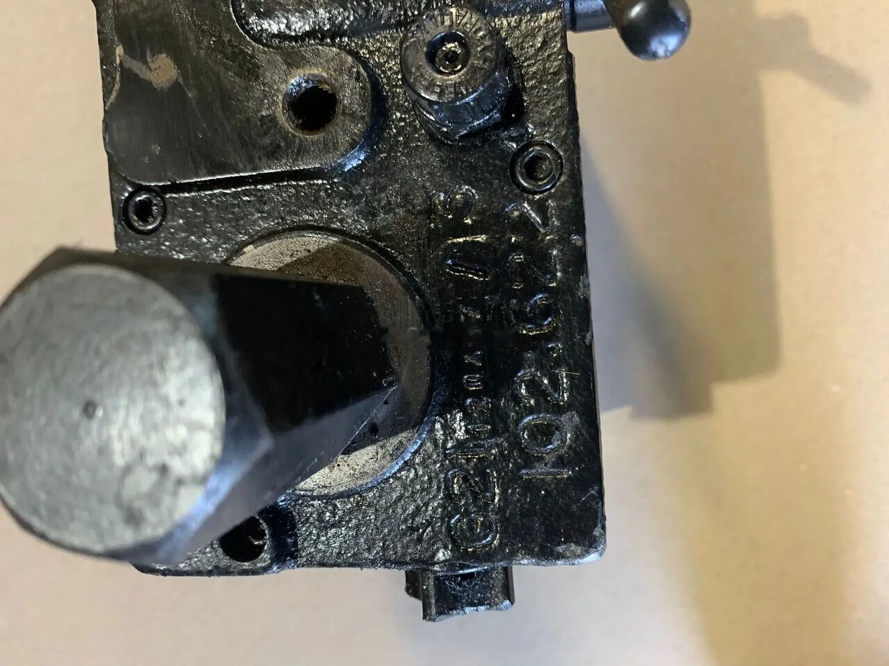 POMPA WYWROTU KABINY MAN TGX18.440 102622   truck - Hydraulic pump for Truck: picture 2 POMPA WYWROTU KABINY MAN TGX18.440 102622   truck - Hydraulic pump for Truck: picture 2