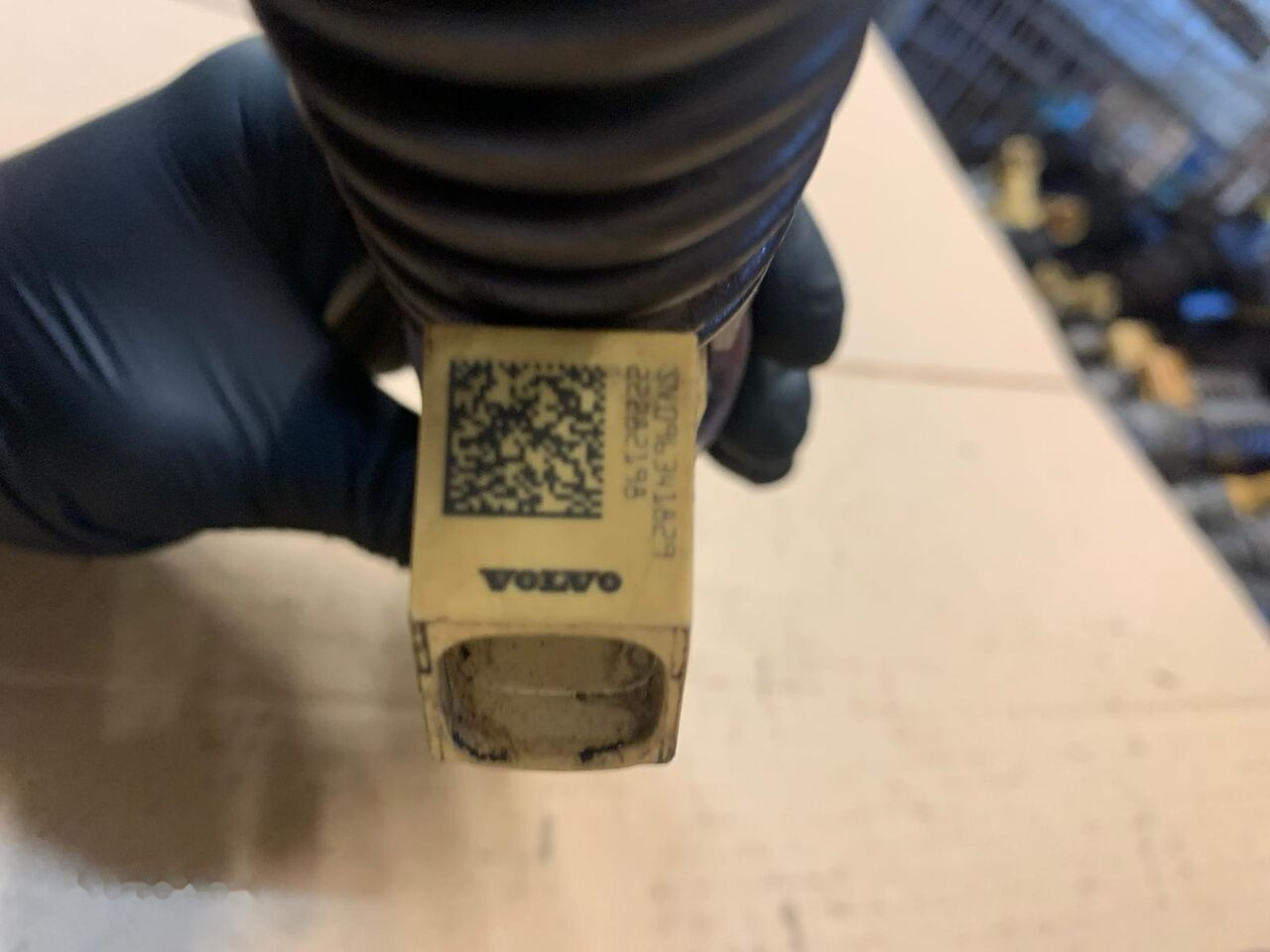 Pompo Volvo FM 4 do regeneracji 22282198 - Injector for Truck: picture 2 Pompo Volvo FM 4 do regeneracji 22282198 - Injector for Truck: picture 2