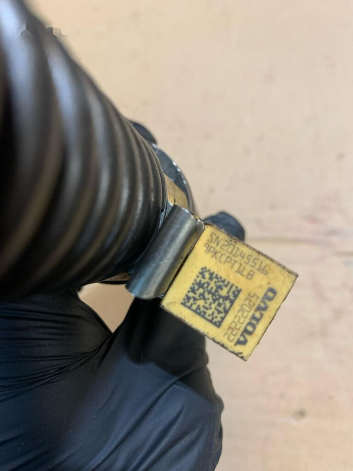 VOLVO Euro 5 22222025 4 piny do regeneracji 22222025 - Injector for Truck: picture 2 VOLVO Euro 5 22222025 4 piny do regeneracji 22222025 - Injector for Truck: picture 2