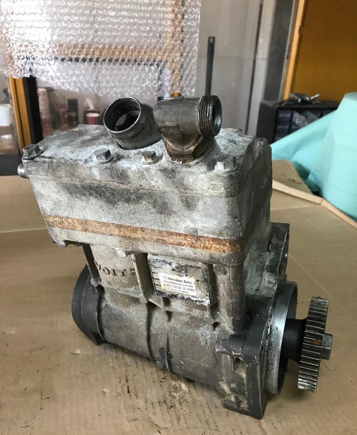 Voith LP490 A4711303215 Mercedes-Benz Actros MP4 Euro 6 A4711303215 Hurt Voith Wabco - Air brake compressor for Truck: picture 3 Voith LP490 A4711303215 Mercedes-Benz Actros MP4 Euro 6 A4711303215 Hurt Voith Wabco - Air brake compressor for Truck: picture 3