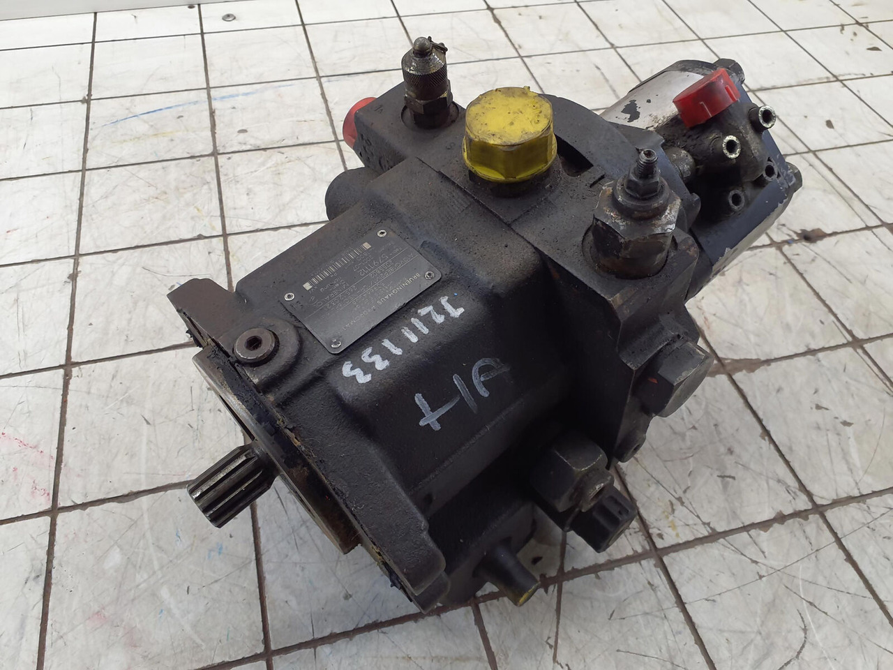 BRUENINGHAUS HYDROMATIK hydraulic pump - Hydraulic pump for Mobile crane: picture 4 BRUENINGHAUS HYDROMATIK hydraulic pump - Hydraulic pump for Mobile crane: picture 4
