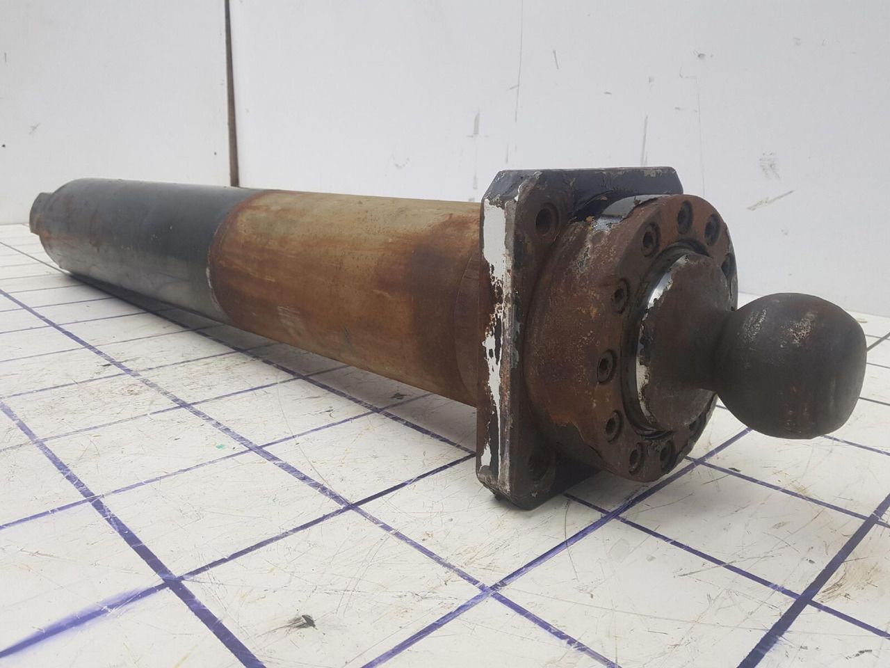 FAUN ATF 60-4 support cylinder front 99707005083 - Hydraulic cylinder for Crane: picture 1 FAUN ATF 60-4 support cylinder front 99707005083 - Hydraulic cylinder for Crane: picture 1