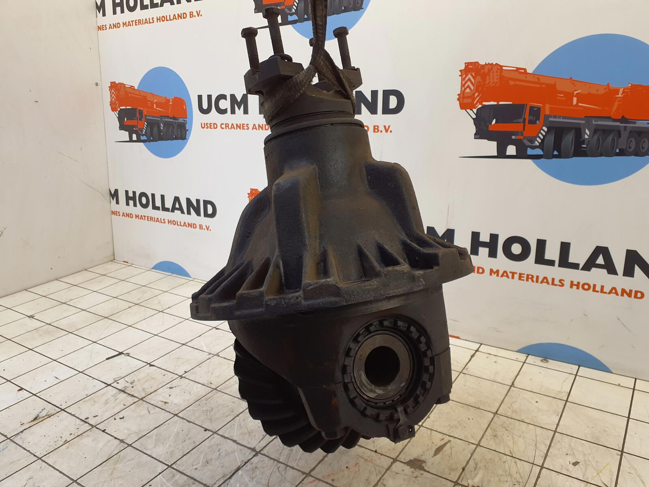 Grove AT 750 BE Differential 12x27 axle 3 - Differential gear for Crane: picture 1 Grove AT 750 BE Differential 12x27 axle 3 - Differential gear for Crane: picture 1