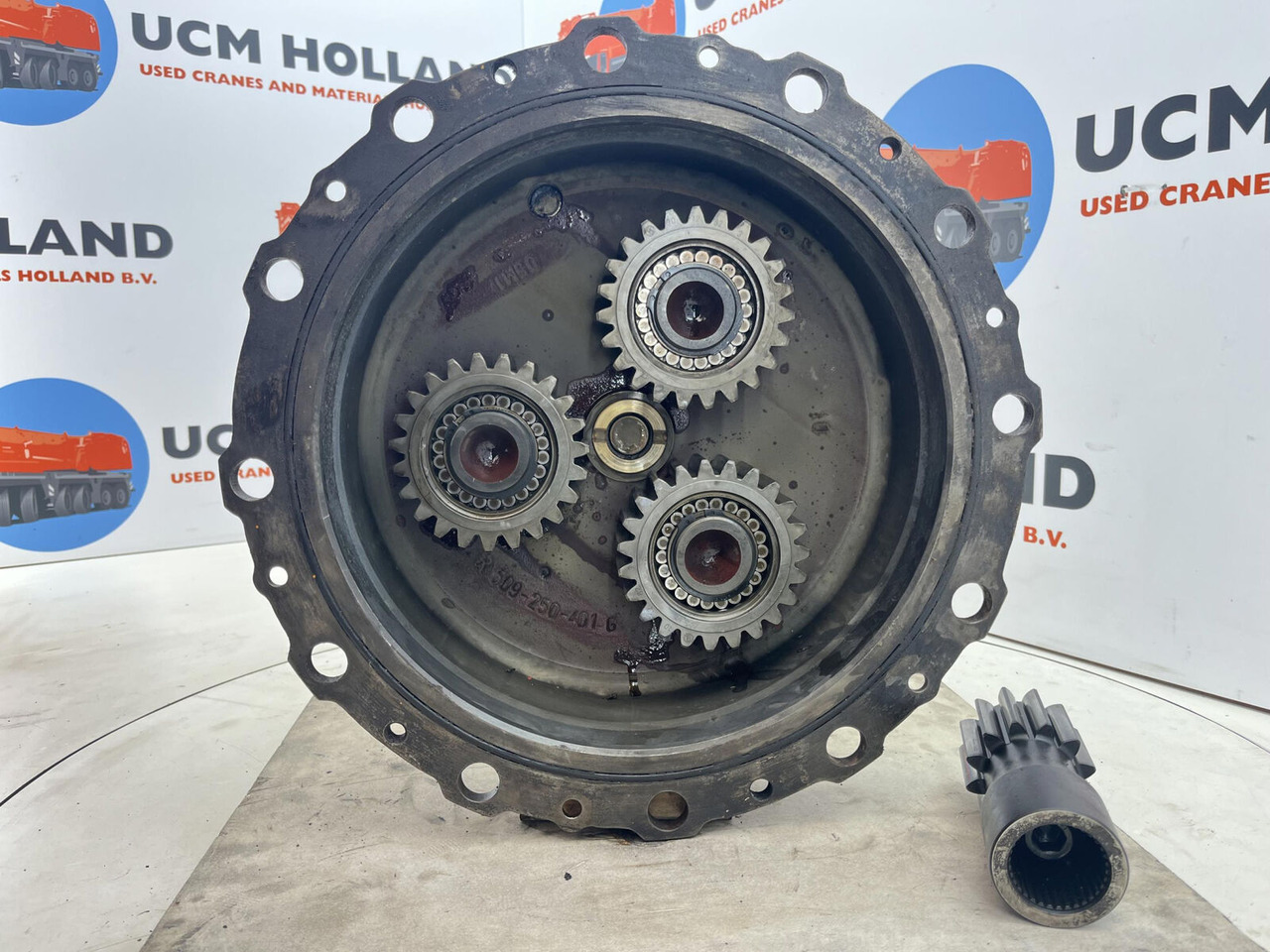 Grove GMK 2035 planetary gear 12-23-60-34-3pl-H135-46 - Final drive for Mobile crane: picture 5 Grove GMK 2035 planetary gear 12-23-60-34-3pl-H135-46 - Final drive for Mobile crane: picture 5
