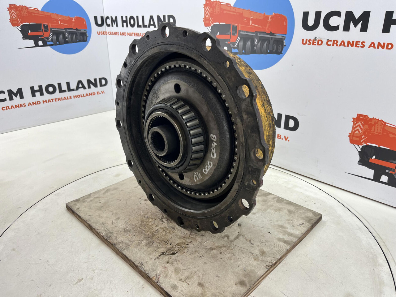 Grove GMK 2035 planetary gear 12-23-60-34-3pl-H135-46 - Final drive for Mobile crane: picture 3 Grove GMK 2035 planetary gear 12-23-60-34-3pl-H135-46 - Final drive for Mobile crane: picture 3