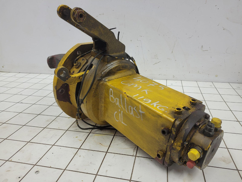Grove GMK 4075 lifting unit counterweight left - Hydraulic cylinder for Crane: picture 3 Grove GMK 4075 lifting unit counterweight left - Hydraulic cylinder for Crane: picture 3