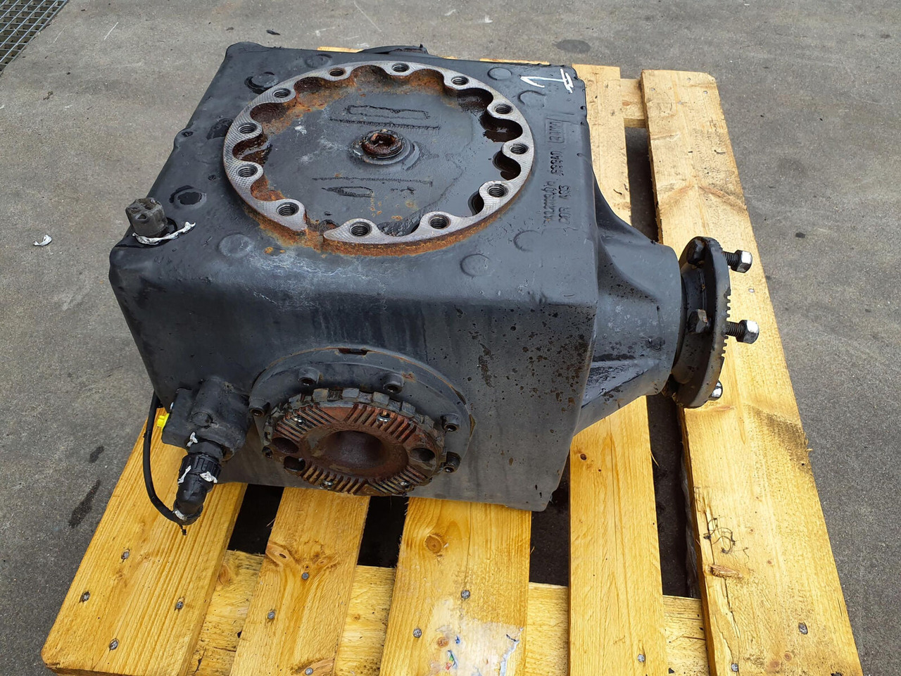 Grove GMK 6400 diff box axle 1 - Differential gear for Mobile crane: picture 1 Grove GMK 6400 diff box axle 1 - Differential gear for Mobile crane: picture 1