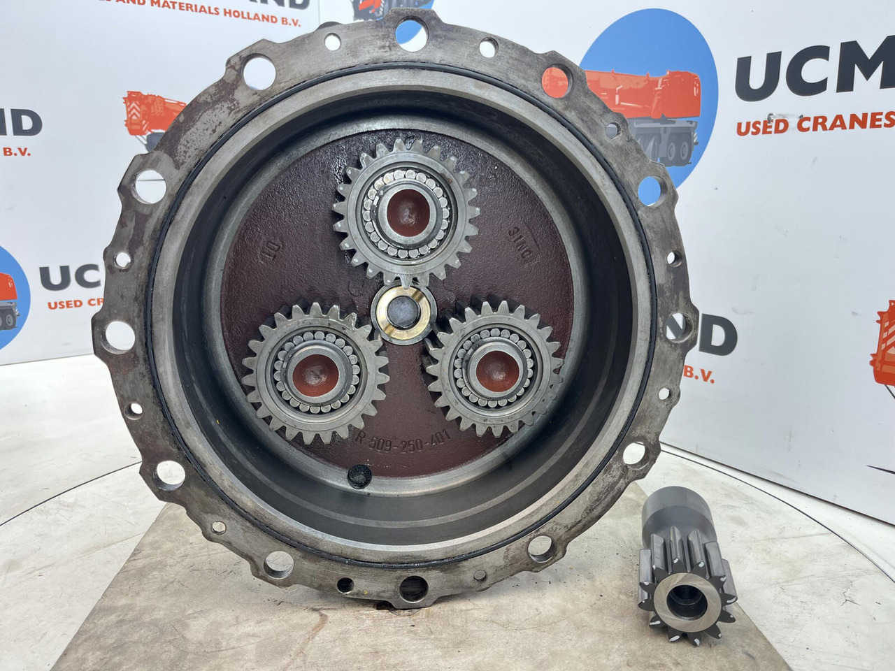 Grove GMK planetary gear 12-23-60-34-3pl-H135-46 - Final drive for Crane: picture 4 Grove GMK planetary gear 12-23-60-34-3pl-H135-46 - Final drive for Crane: picture 4