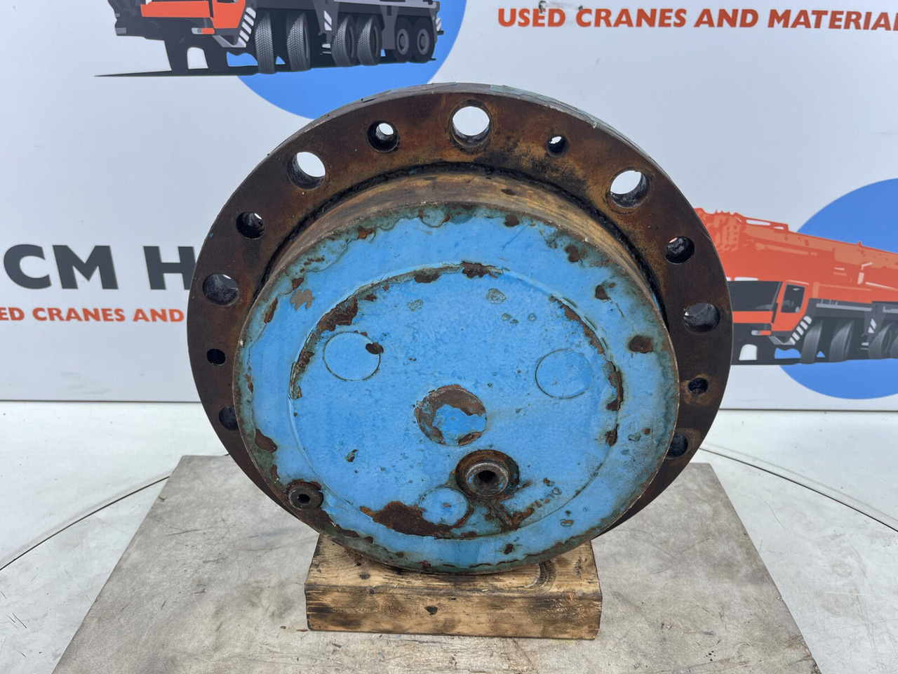 Kessler+Co Kessler Planetary gear 17-24-67-32-3pl-H83-42 - Final drive for Mobile crane: picture 1 Kessler+Co Kessler Planetary gear 17-24-67-32-3pl-H83-42 - Final drive for Mobile crane: picture 1