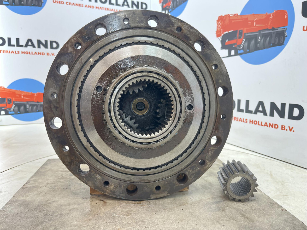 Kessler+Co Kessler Planetary gear 17-24-67-32-3pl-H83-42 - Final drive for Mobile crane: picture 5 Kessler+Co Kessler Planetary gear 17-24-67-32-3pl-H83-42 - Final drive for Mobile crane: picture 5