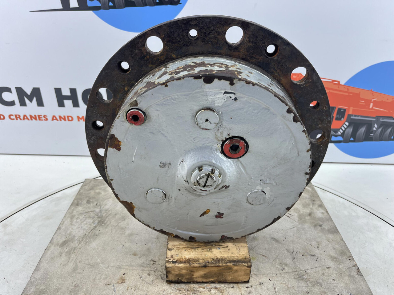 Kessler Planetary gear 31-15-62-40-3pl-H84-46 - Swing motor for Crane: picture 1 Kessler Planetary gear 31-15-62-40-3pl-H84-46 - Swing motor for Crane: picture 1