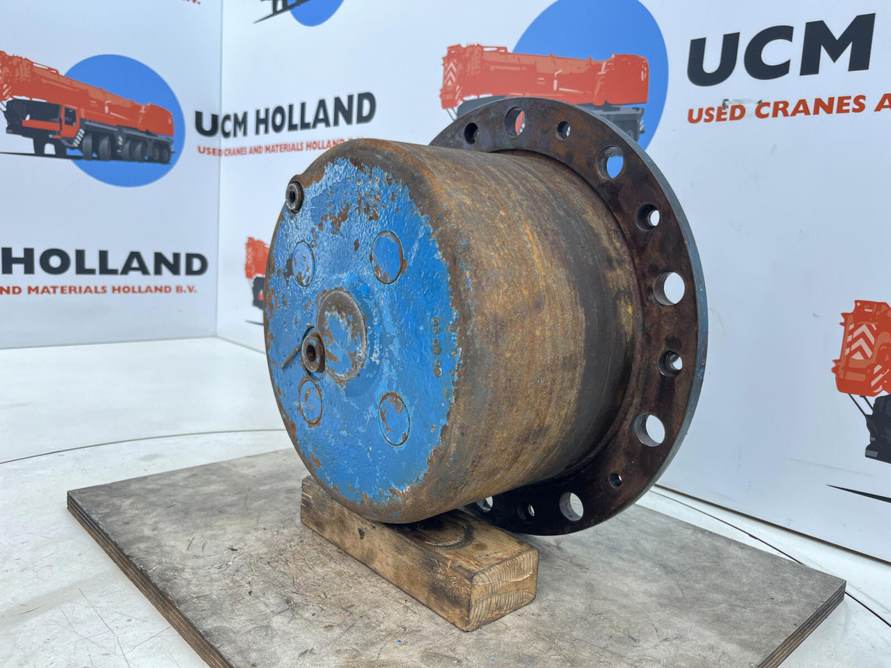 Kessler planetary gear 22-25-74-40-4pl-H172-46 - Final drive for Crane: picture 2 Kessler planetary gear 22-25-74-40-4pl-H172-46 - Final drive for Crane: picture 2