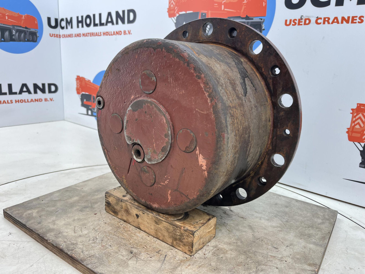 Kessler planetary gear 22-25-74-40-4pl-H177-46 - Final drive for Mobile crane: picture 2 Kessler planetary gear 22-25-74-40-4pl-H177-46 - Final drive for Mobile crane: picture 2