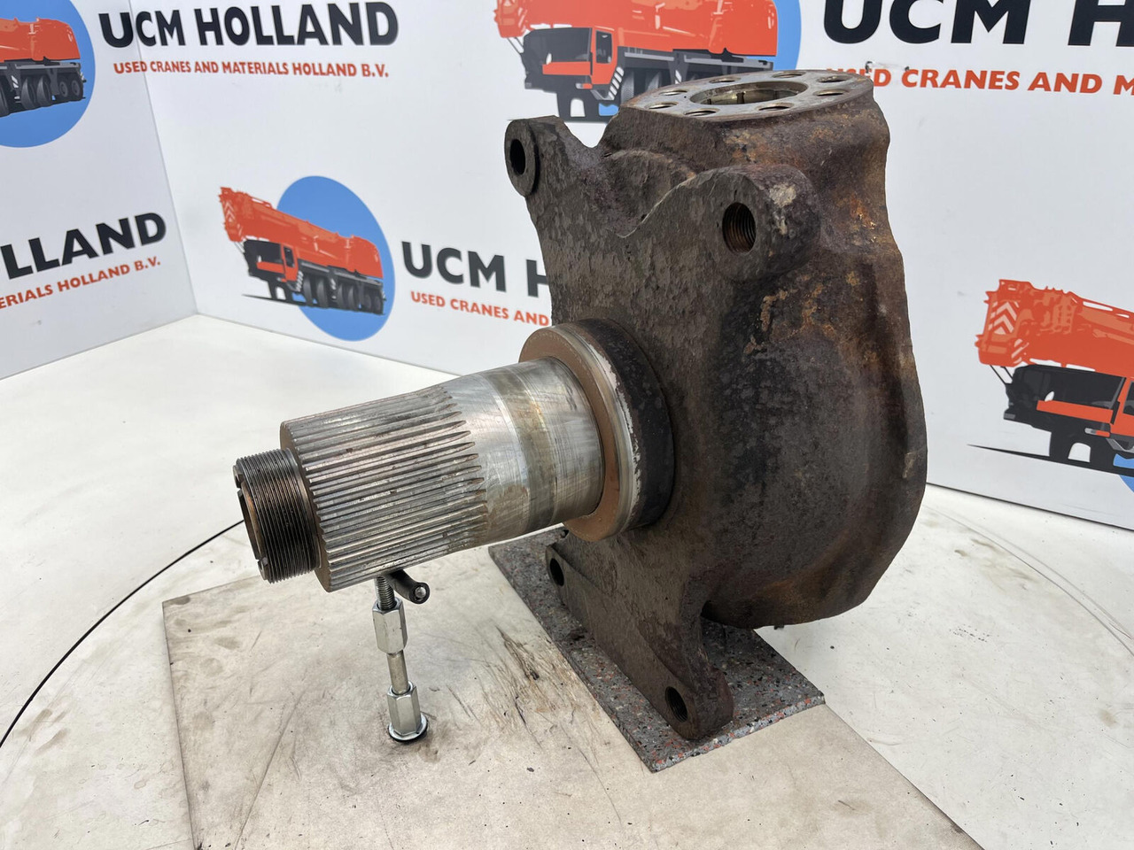 Krupp 70 GMT Steering knuckle axle 2 - Steering knuckle for Mobile crane: picture 1 Krupp 70 GMT Steering knuckle axle 2 - Steering knuckle for Mobile crane: picture 1