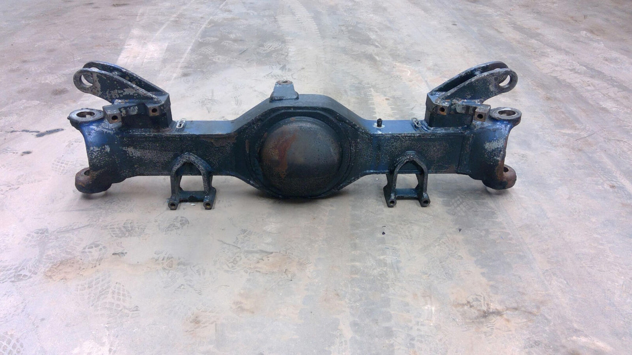 Liebherr LTM 1030-2 axle housing axle 1 - Axle and parts for Mobile crane: picture 2 Liebherr LTM 1030-2 axle housing axle 1 - Axle and parts for Mobile crane: picture 2