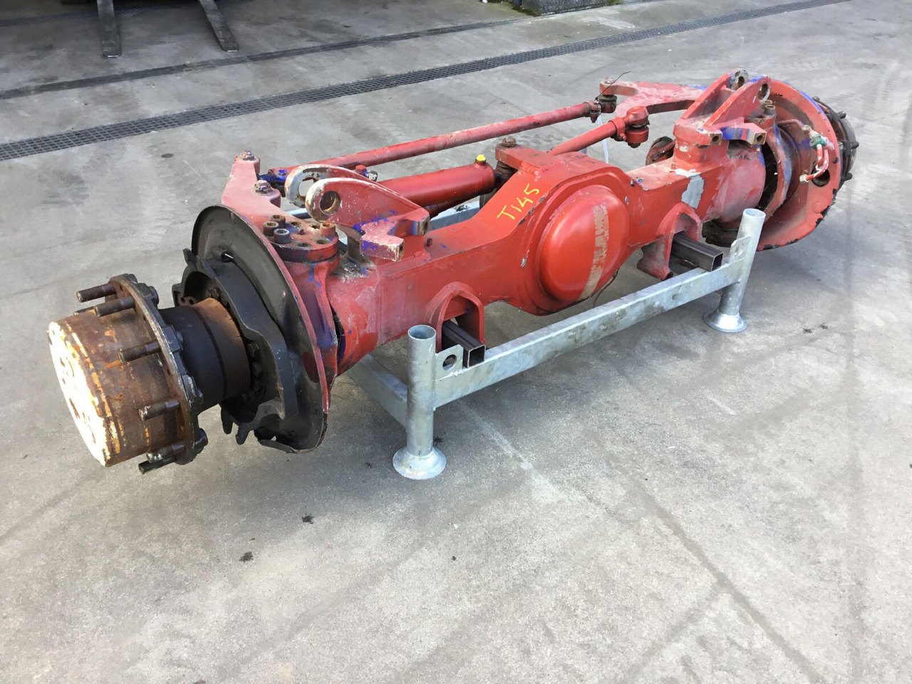 Liebherr LTM 1040-2.1 axle 1 - Axle and parts for Mobile crane: picture 1 Liebherr LTM 1040-2.1 axle 1 - Axle and parts for Mobile crane: picture 1