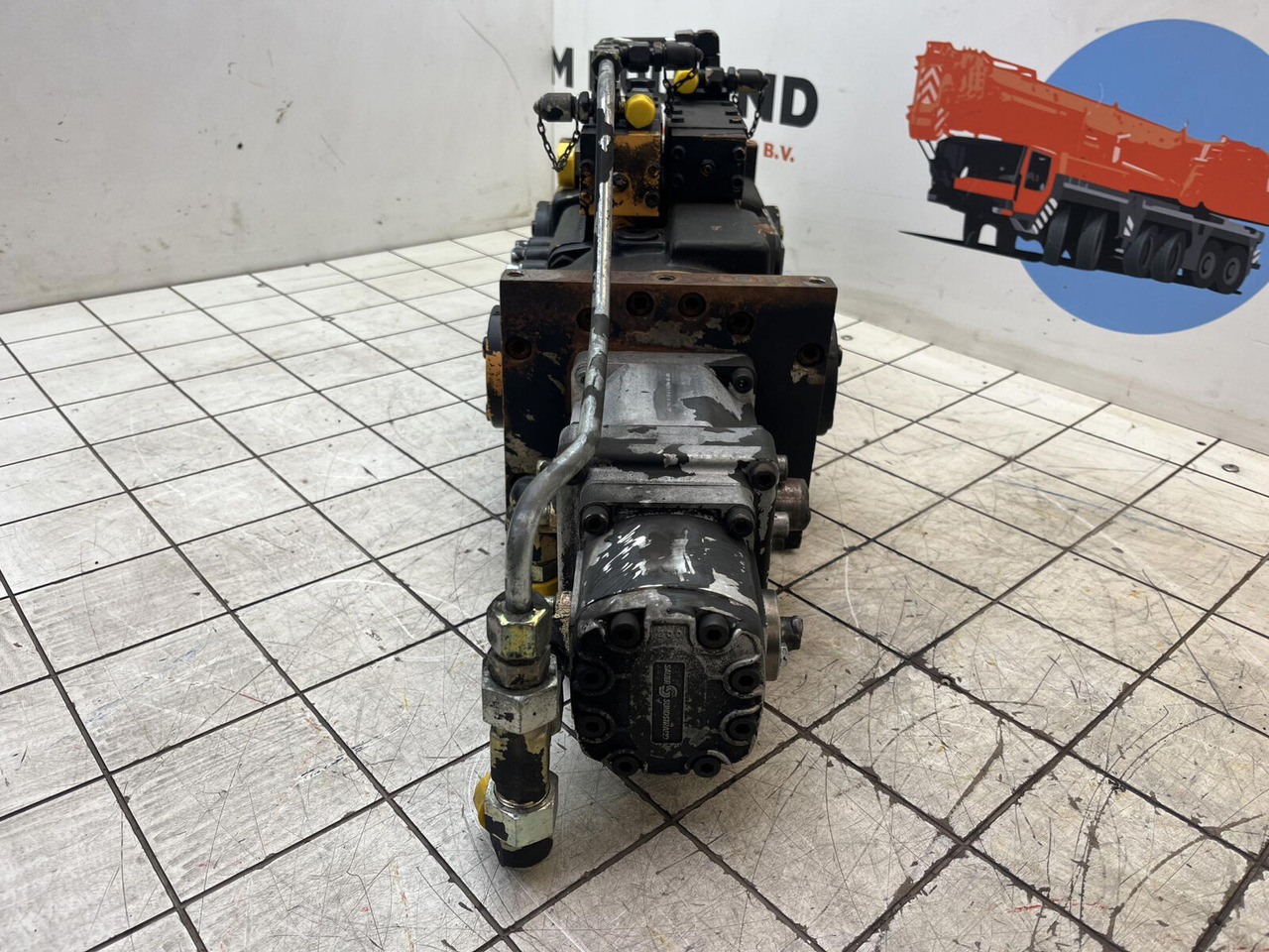 Liebherr LTM 1050 TWO-STAGE PUMP LPV 64 64+64cm³/U - Hydraulic pump for Crane: picture 2 Liebherr LTM 1050 TWO-STAGE PUMP LPV 64 64+64cm³/U - Hydraulic pump for Crane: picture 2