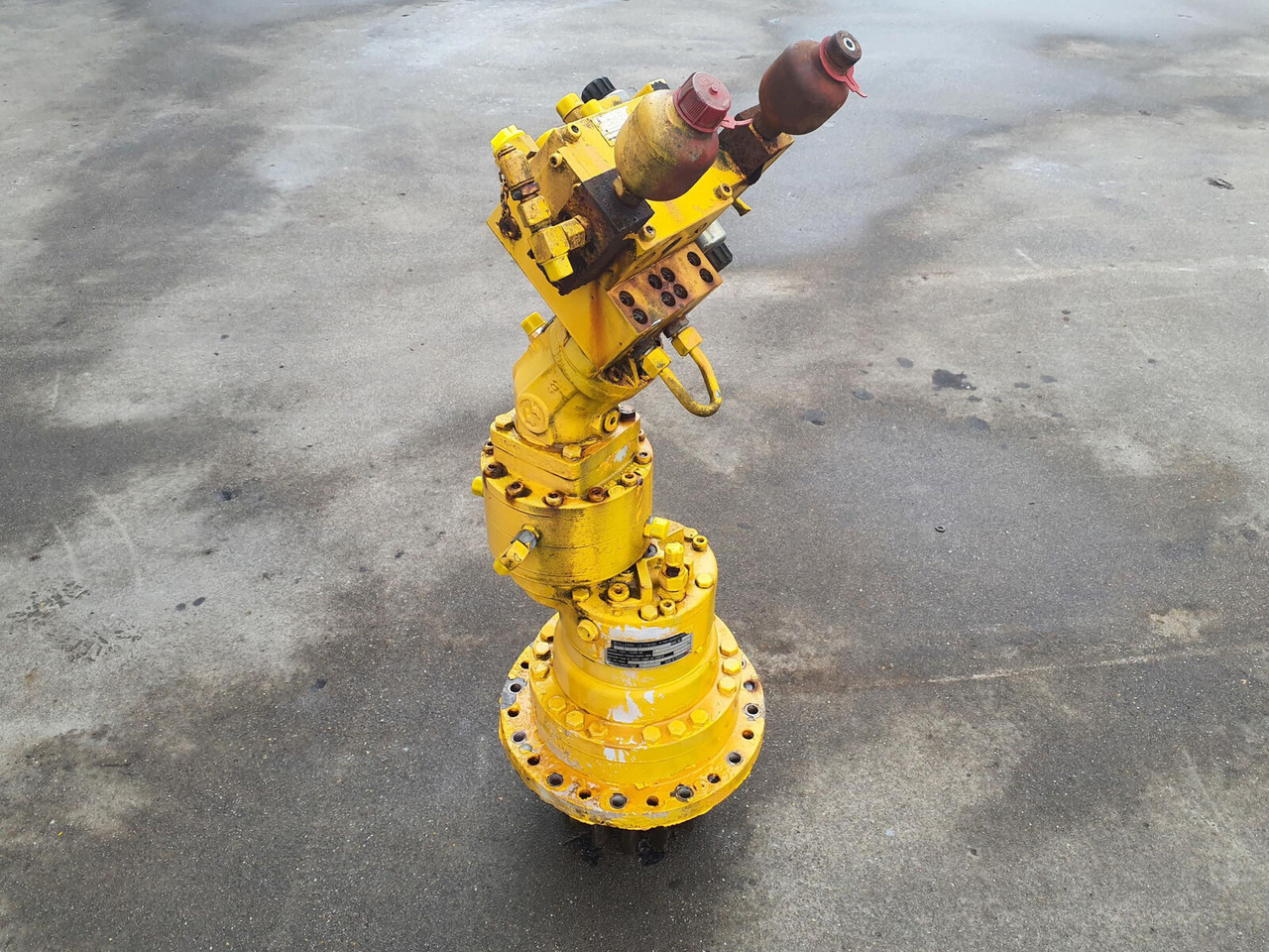 Liebherr LTM 1050 slew gear - Swing motor for Mobile crane: picture 2 Liebherr LTM 1050 slew gear - Swing motor for Mobile crane: picture 2