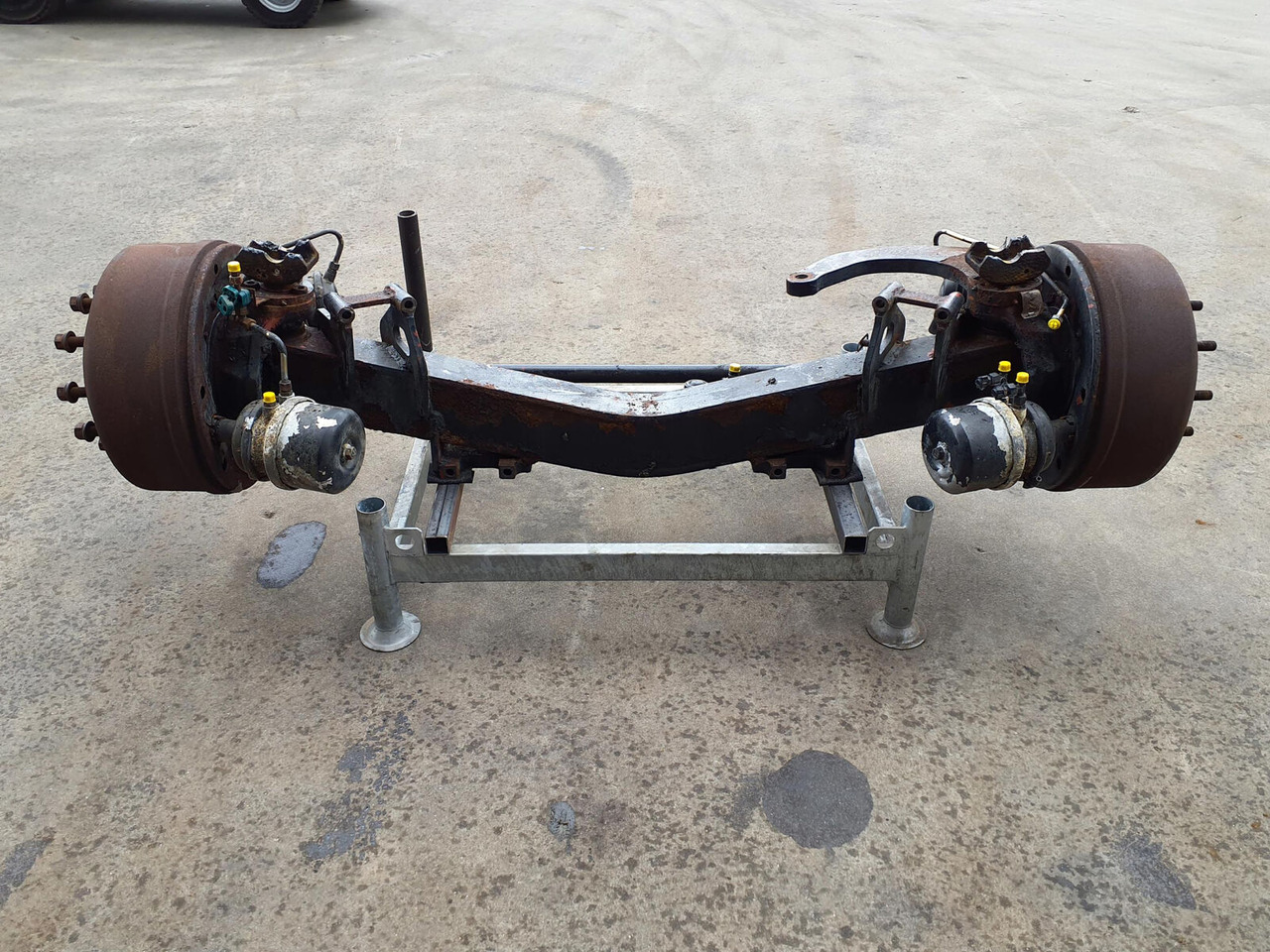 Liebherr LTM 1060-2 axle 2 - Axle and parts for Mobile crane: picture 5 Liebherr LTM 1060-2 axle 2 - Axle and parts for Mobile crane: picture 5