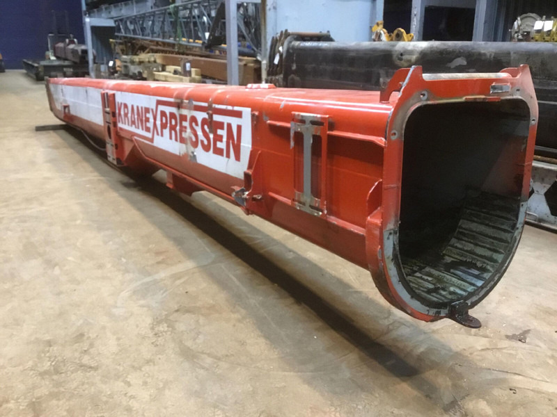 Liebherr LTM 1060-2 pivot section - Body and exterior for Crane: picture 1 Liebherr LTM 1060-2 pivot section - Body and exterior for Crane: picture 1