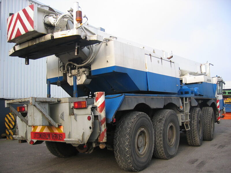 Liebherr LTM 1060`for parts - All terrain crane: picture 2 Liebherr LTM 1060`for parts - All terrain crane: picture 2
