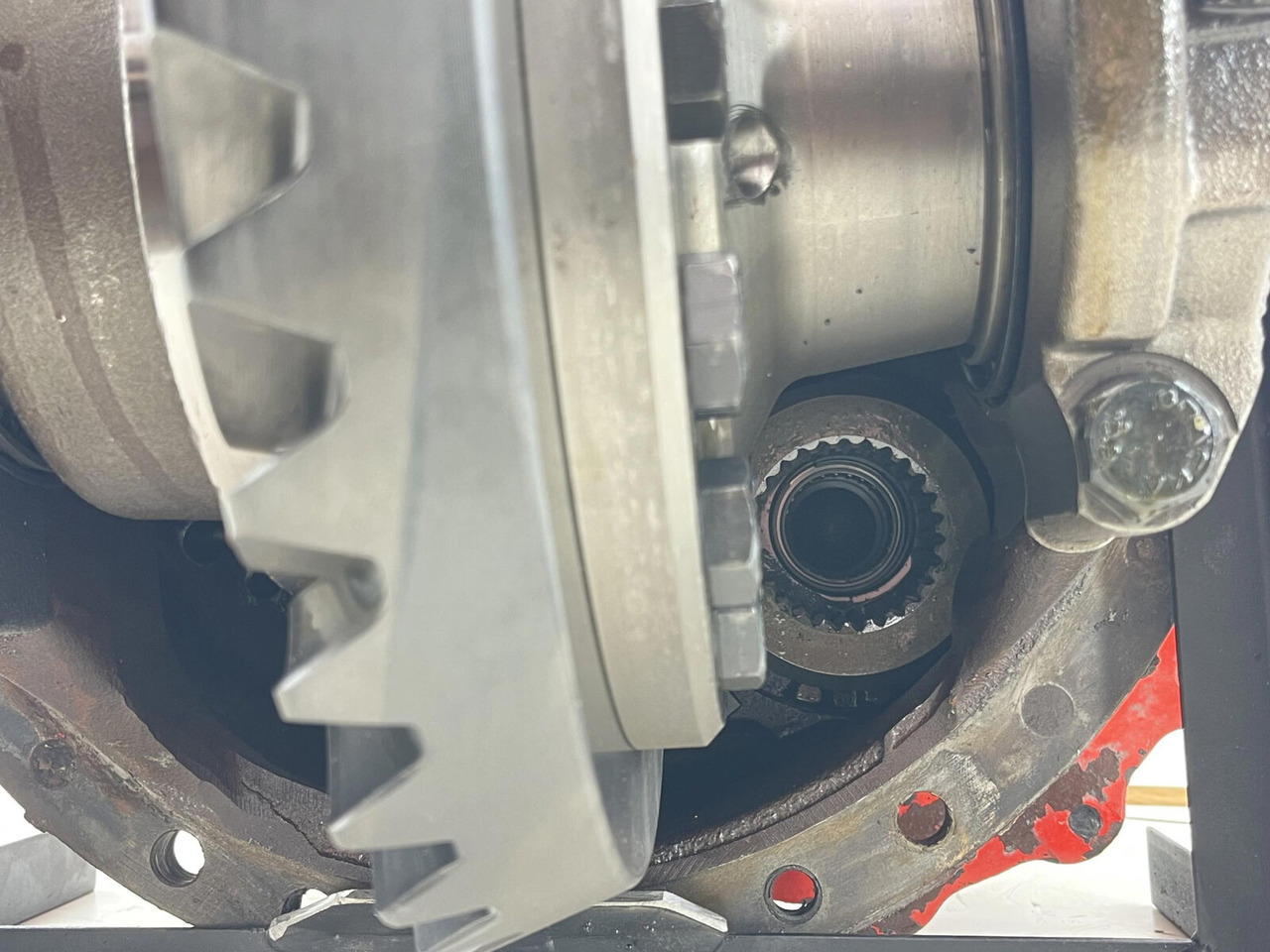 Liebherr LTM 1060 mid differential 13x35 axle 3 - Differential gear for Mobile crane: picture 5 Liebherr LTM 1060 mid differential 13x35 axle 3 - Differential gear for Mobile crane: picture 5