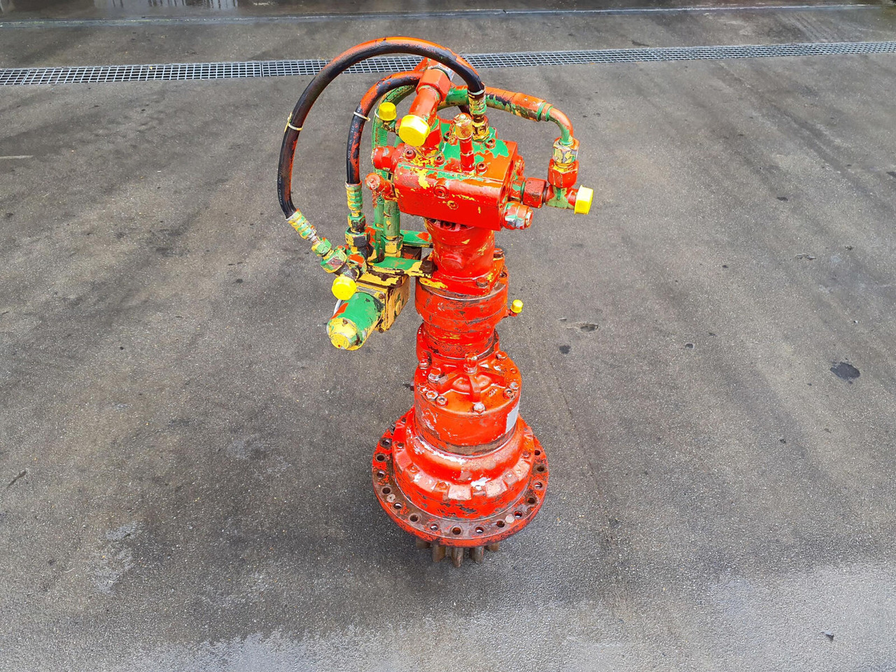 Liebherr LTM 1060 slewing gear - Swing motor for Mobile crane: picture 2 Liebherr LTM 1060 slewing gear - Swing motor for Mobile crane: picture 2