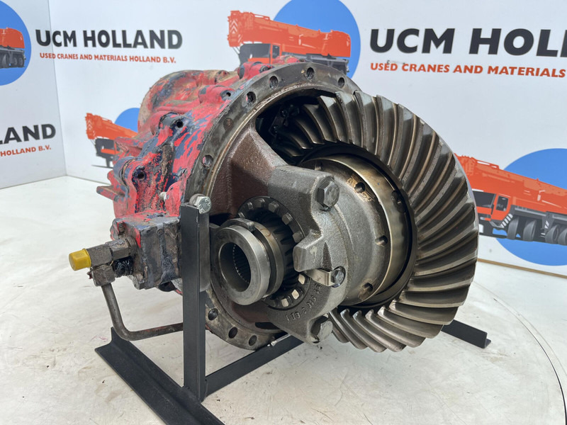 Liebherr LTM 1090 drive through diff 13x35 axle 4 - Differential gear for Crane: picture 1 Liebherr LTM 1090 drive through diff 13x35 axle 4 - Differential gear for Crane: picture 1