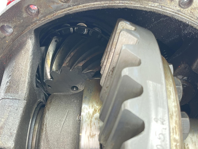 Liebherr LTM 1090 mid differential 13x35 axle 2 - Differential gear for Crane: picture 5 Liebherr LTM 1090 mid differential 13x35 axle 2 - Differential gear for Crane: picture 5