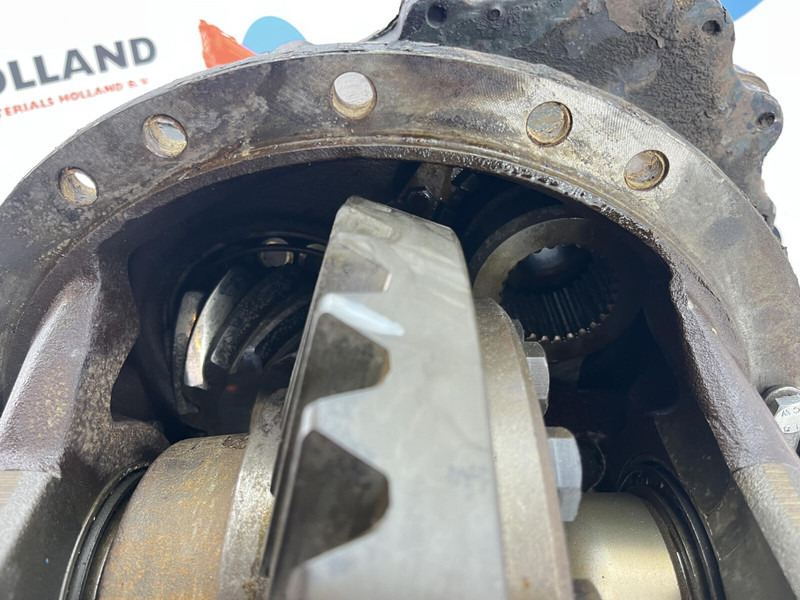 Liebherr LTM 1160 drive through differential 13x35 axle 5 - Differential gear for Crane: picture 5 Liebherr LTM 1160 drive through differential 13x35 axle 5 - Differential gear for Crane: picture 5
