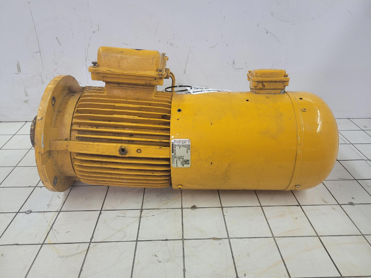 Liebherr MK 100 slew motor - Swing motor for Crane: picture 4 Liebherr MK 100 slew motor - Swing motor for Crane: picture 4