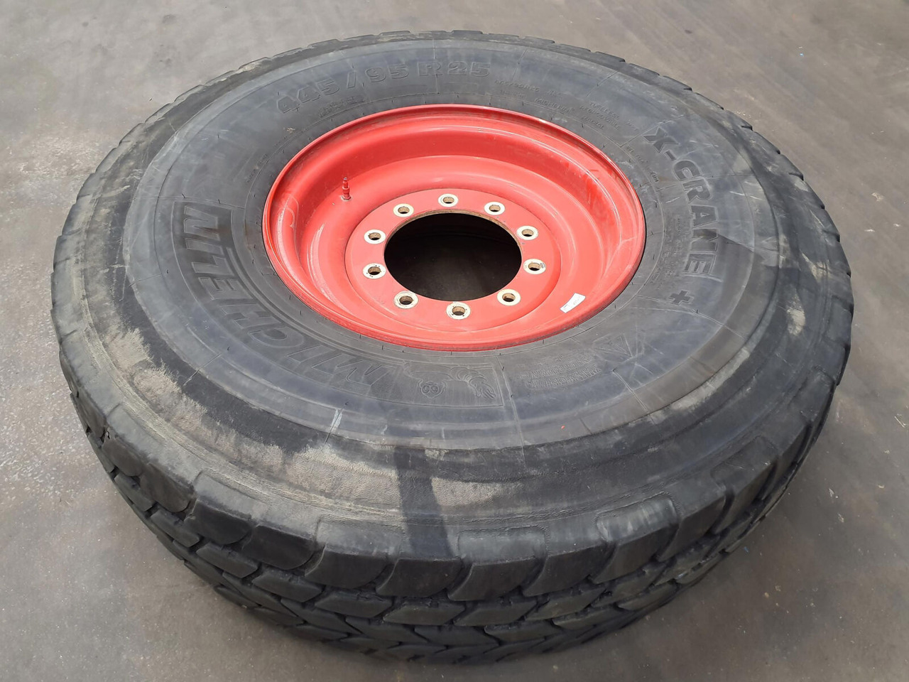 Michelin Wheel 445/95R25 10 12 1p - Wheel and tire package for Crane: picture 1 Michelin Wheel 445/95R25 10 12 1p - Wheel and tire package for Crane: picture 1