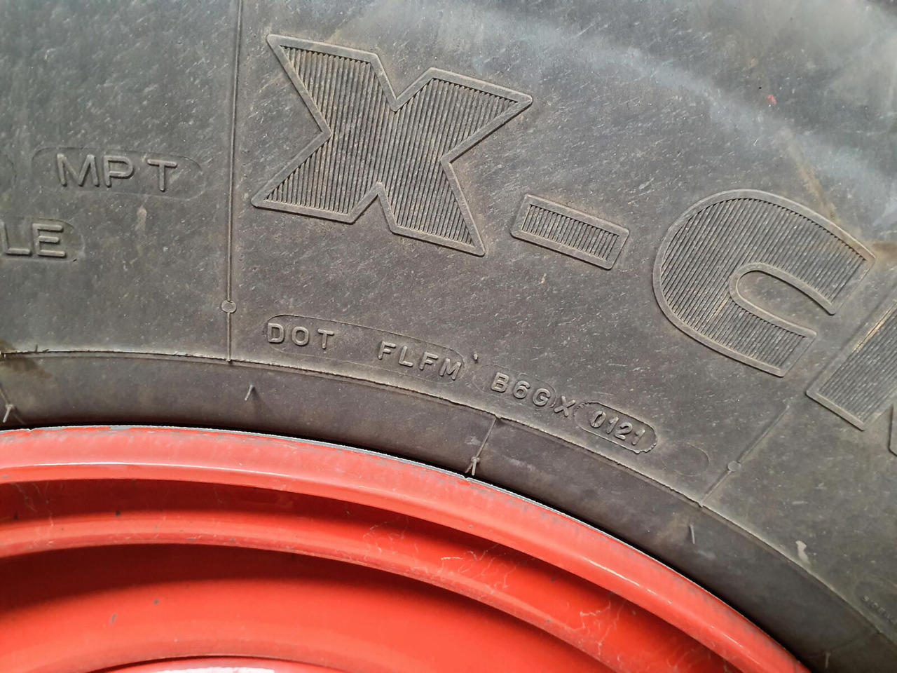 Wheel and tire package for Crane Michelin Wheel 445/95R25 10 12 1p: picture 6