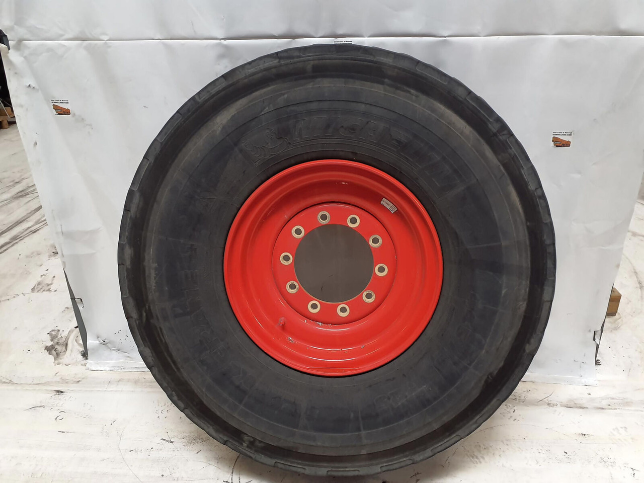 Michelin Wheel 445/95R25 10 12 1p - Wheel and tire package for Crane: picture 1 Michelin Wheel 445/95R25 10 12 1p - Wheel and tire package for Crane: picture 1