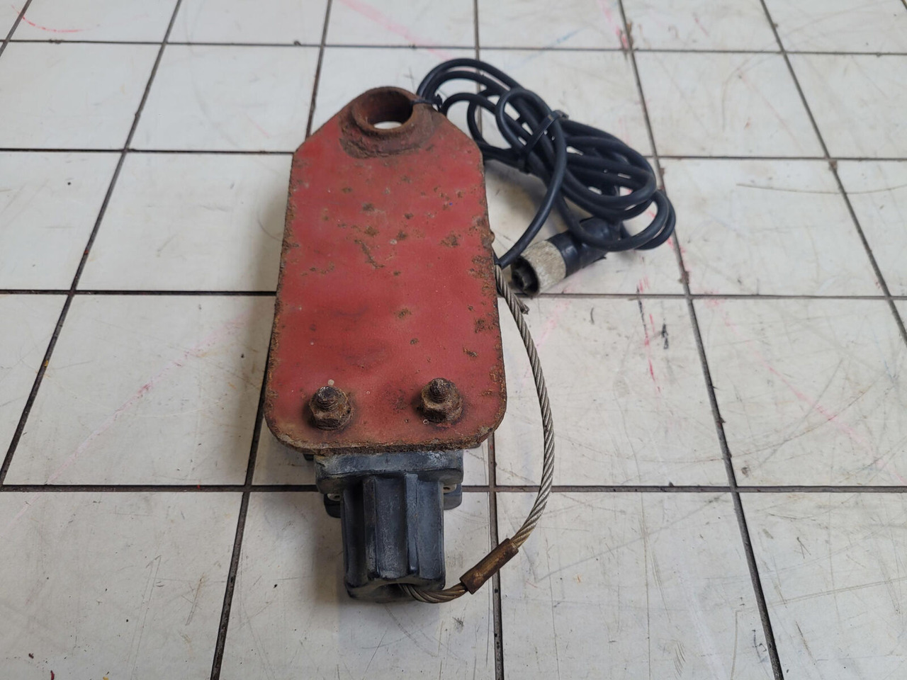 Electrical system for Crane PAT hoist limit switch: picture 7