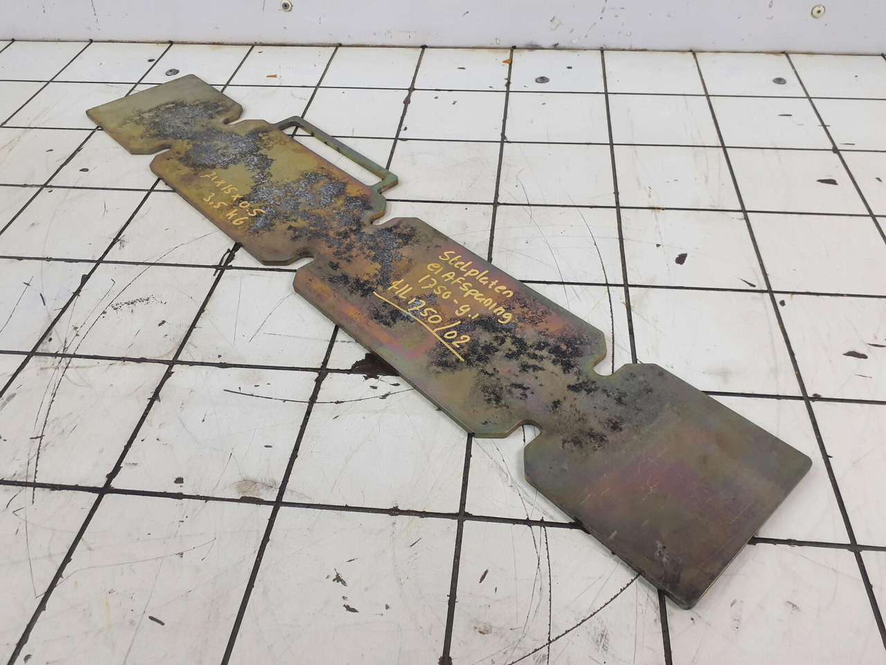 Liebherr LTM 1750-9.1 plate - Spare parts for Mobile crane: picture 3 Liebherr LTM 1750-9.1 plate - Spare parts for Mobile crane: picture 3