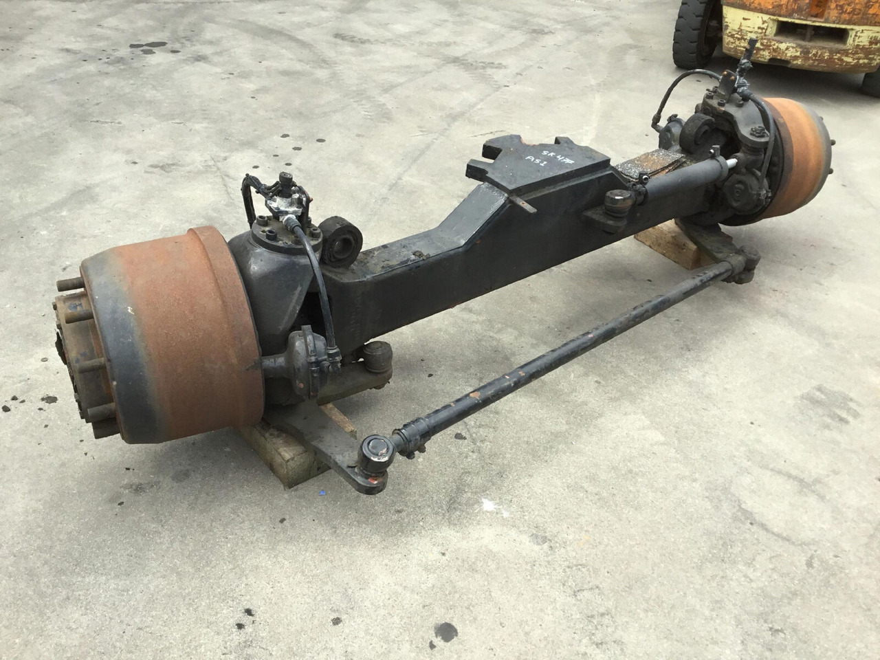 Spierings SK 477 axle 1 - Axle and parts for Mobile crane: picture 3 Spierings SK 477 axle 1 - Axle and parts for Mobile crane: picture 3