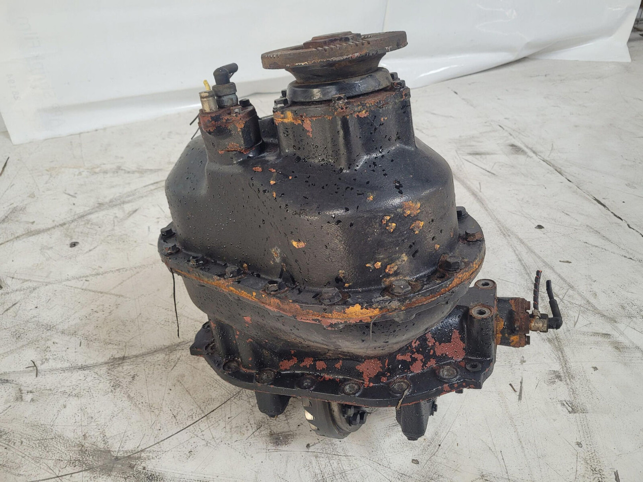 Spierings SK-598 AT 5 mid differential axle 3 - Differential gear for Mobile crane: picture 3 Spierings SK-598 AT 5 mid differential axle 3 - Differential gear for Mobile crane: picture 3