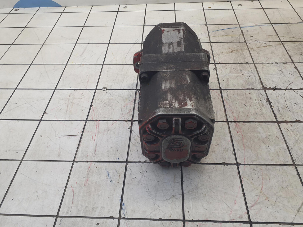 Sundstrand dual gear pump - Hydraulic pump for Mobile crane: picture 4 Sundstrand dual gear pump - Hydraulic pump for Mobile crane: picture 4