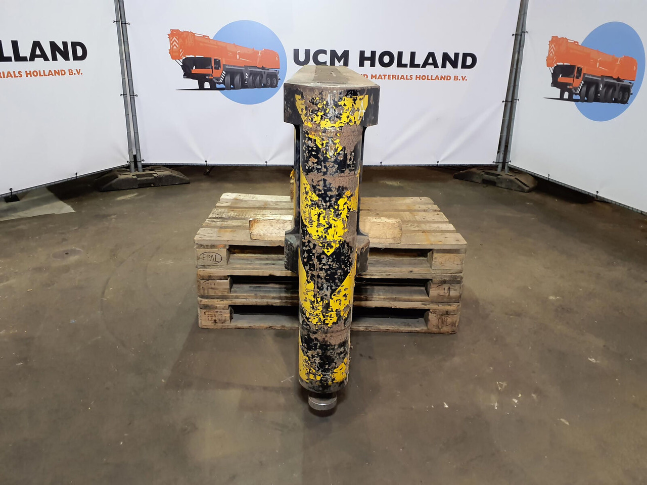 Terex AC 100 outrigger beam complete rear - Suspension for Mobile crane: picture 5 Terex AC 100 outrigger beam complete rear - Suspension for Mobile crane: picture 5