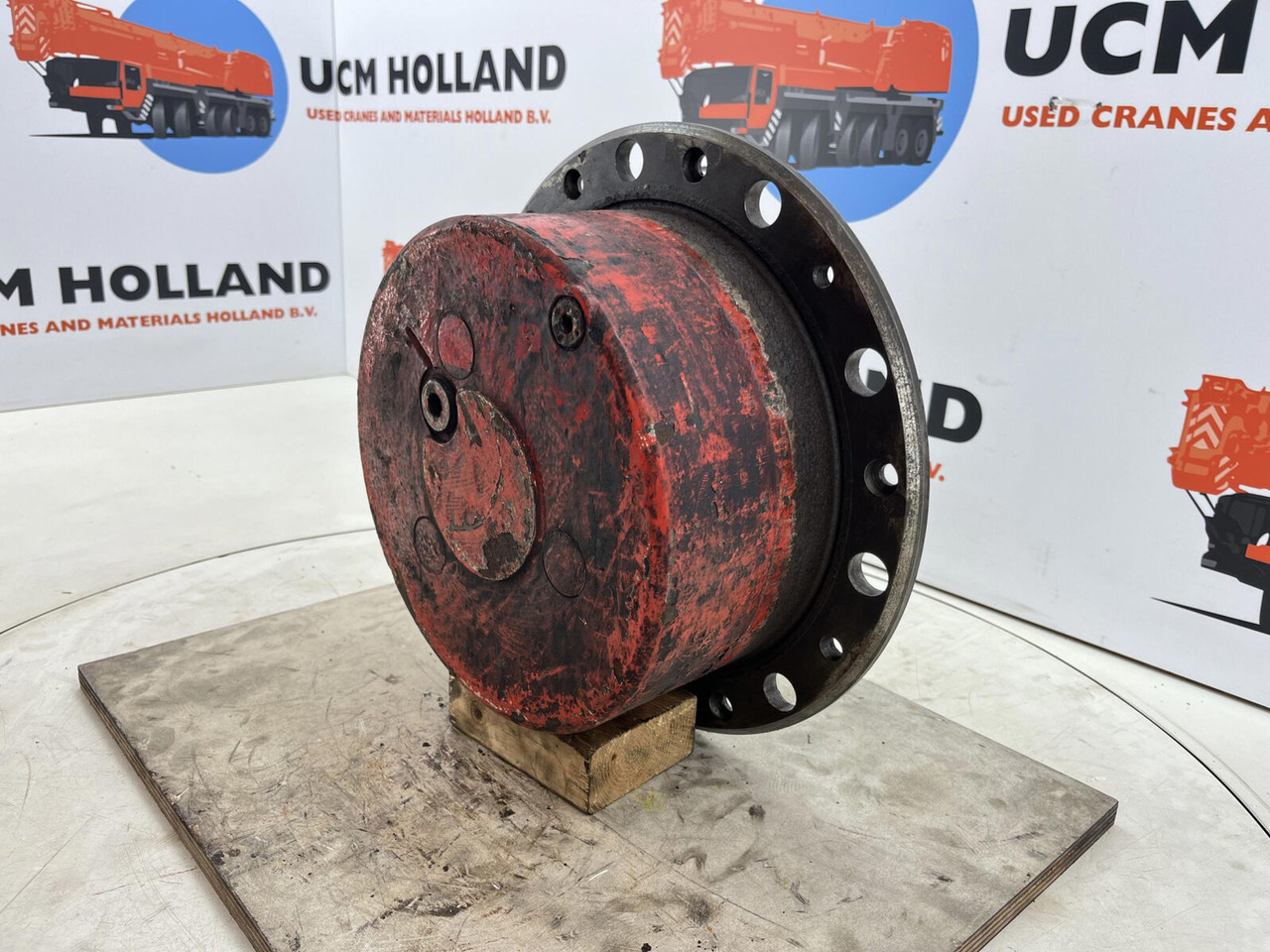 Terex AC 155 planetary gear 17-24-67-32-3pl-H135-46 - Final drive for Crane: picture 2 Terex AC 155 planetary gear 17-24-67-32-3pl-H135-46 - Final drive for Crane: picture 2