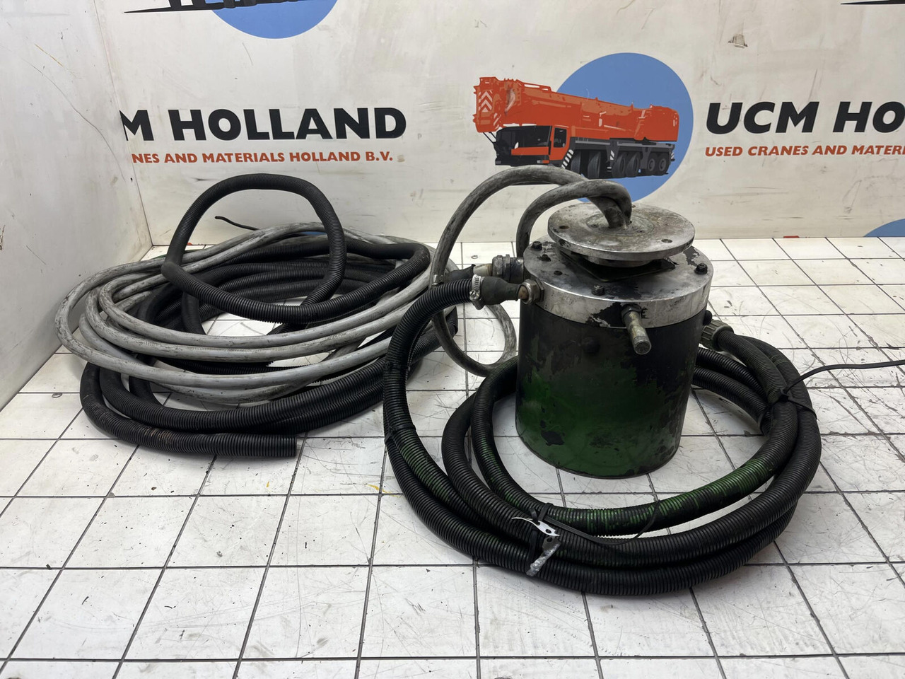 Terex AC 155 slip ring assy - Electrical system for Mobile crane: picture 3 Terex AC 155 slip ring assy - Electrical system for Mobile crane: picture 3