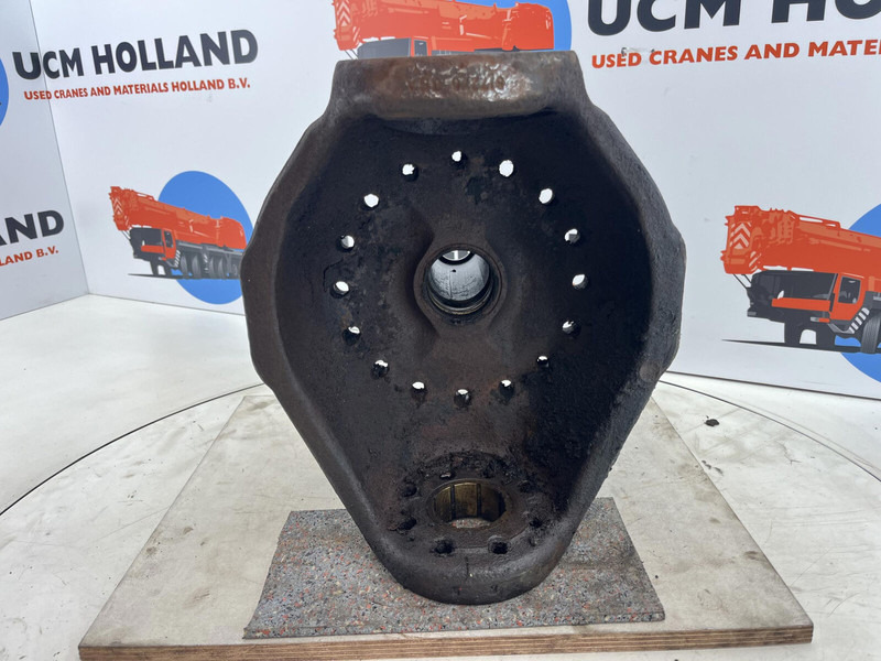 Terex AC 155 steering knuckle 16 holes axle 3 - Steering knuckle for Crane: picture 5 Terex AC 155 steering knuckle 16 holes axle 3 - Steering knuckle for Crane: picture 5