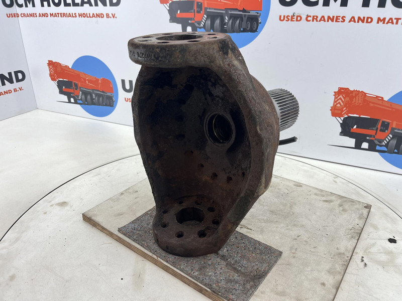 Terex AC 155 steering knuckle 16 holes axle 3 - Steering knuckle for Crane: picture 4 Terex AC 155 steering knuckle 16 holes axle 3 - Steering knuckle for Crane: picture 4