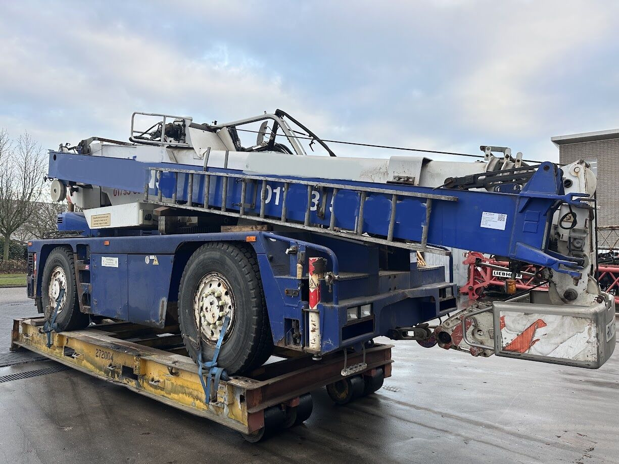 Terex AC 30 City - Mobile crane: picture 2 Terex AC 30 City - Mobile crane: picture 2