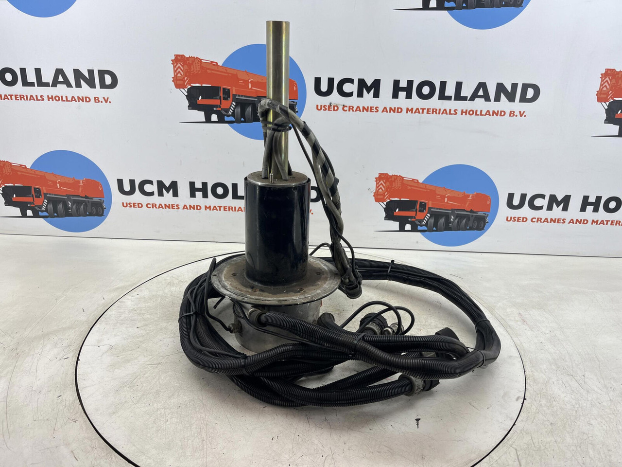 Terex AC slip ring assy - Suspension for Crane: picture 3 Terex AC slip ring assy - Suspension for Crane: picture 3