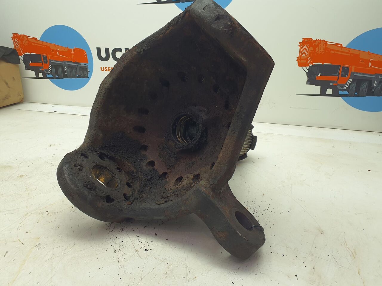 Terex Demag AC 55 steering knuckle axle 3 R 94742460812, 94742460912 - Steering knuckle for Crane: picture 3 Terex Demag AC 55 steering knuckle axle 3 R 94742460812, 94742460912 - Steering knuckle for Crane: picture 3
